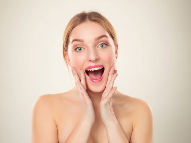 Güzel kız yüzü. Mükemmel cilt