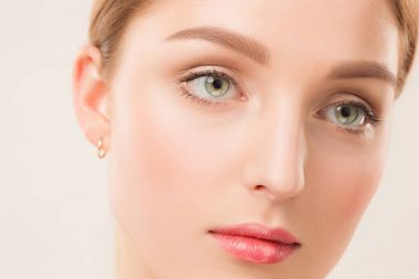 Güzel kız yüzü. Mükemmel cilt