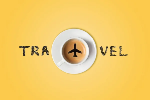 Cestovní koncept. Letiště coffee cup. Pohled shora — Stock fotografie