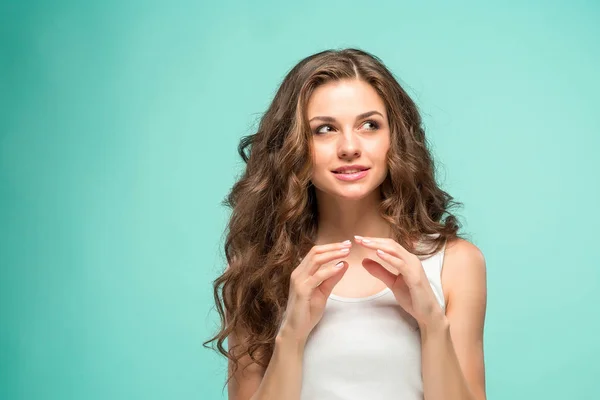 Las jóvenes mujeres retratan con emociones reflexivas — Foto de Stock