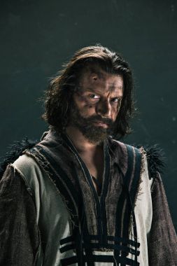 Aktör olarak makyaj, fakir bir adam