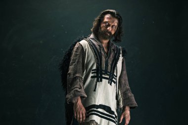 Aktör olarak makyaj, fakir bir adam