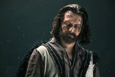 Aktör olarak makyaj, fakir bir adam