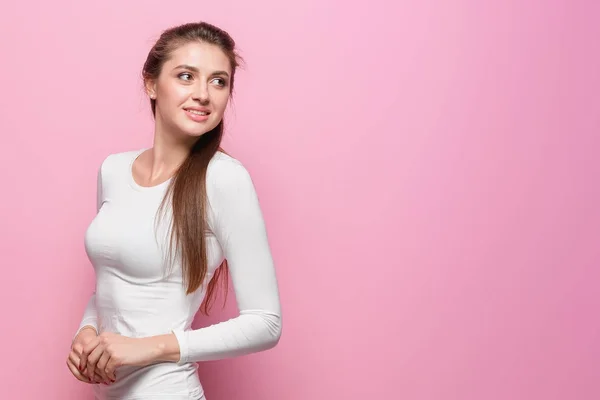 Il ritratto delle giovani donne con emozioni felici — Foto Stock