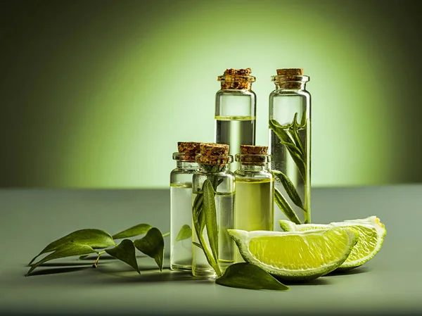 The essential oil of lime oil — Stock Photo, Image