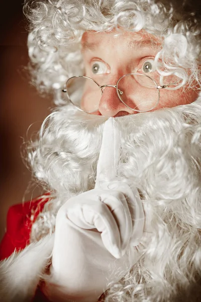 Retrato de homem em traje de Papai Noel — Fotografia de Stock