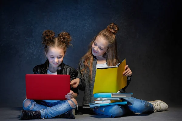 Kinderatelier-Konzept — Stockfoto