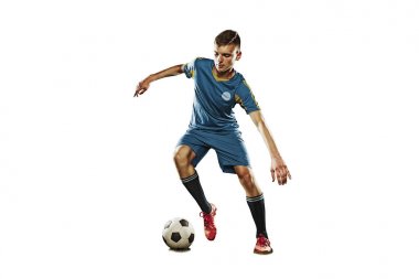 Beyaz arka plan üzerinde izole bir beyaz futbol oyuncu adam