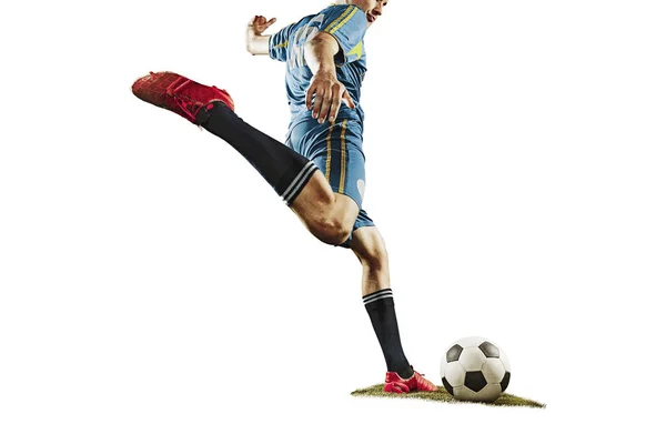 Um jogador de futebol caucasiano homem isolado no fundo branco — Fotografia de Stock