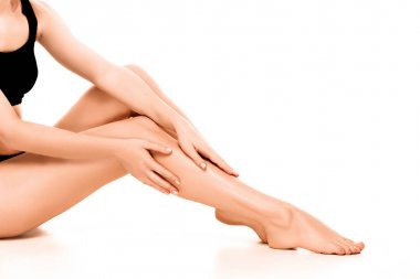 Güzel pürüzsüz ve traş kadının bacakları.