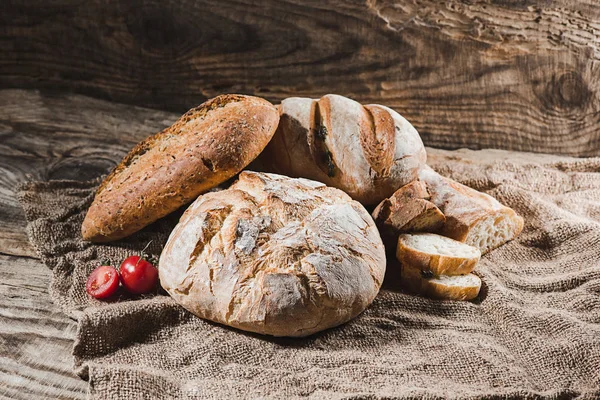 Fresh bread on table close-up — Stock Photo, Image