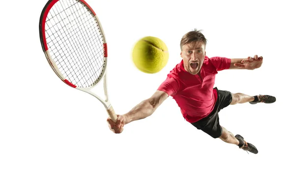 En kaukasisk man spelar tennisspelare isolerad på vit bakgrund — Stockfoto