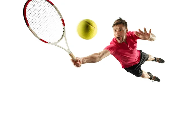 En kaukasisk man spelar tennisspelare isolerad på vit bakgrund — Stockfoto