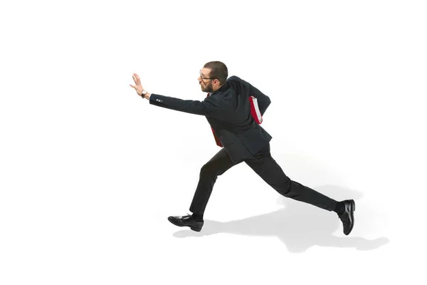 Empresario corriendo con una carpeta sobre fondo blanco — Foto de Stock