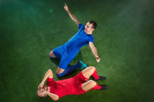 Jugadores de fútbol felices e infelices después del gol — Foto de Stock