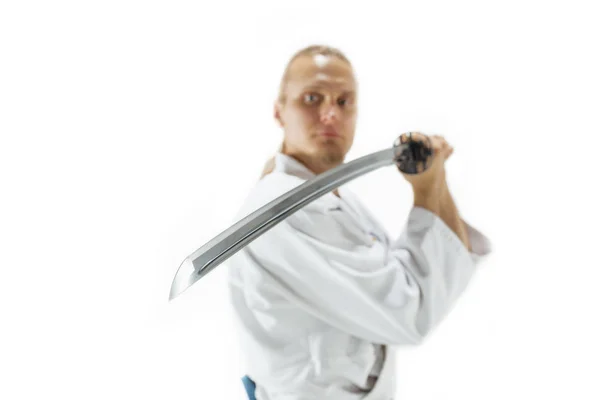 El joven está entrenando a Aikido en el estudio. —  Fotos de Stock