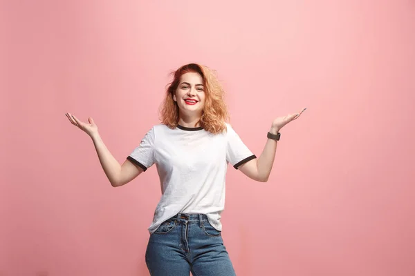 Siegreiche Frau glücklich ekstatisch feiert, ein Gewinner zu sein. dynamische energetische Darstellung des weiblichen Modells — Stockfoto