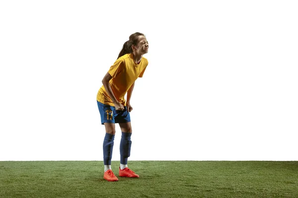 Giocatrice di calcio femminile che pratica e si allena allo stadio — Foto Stock