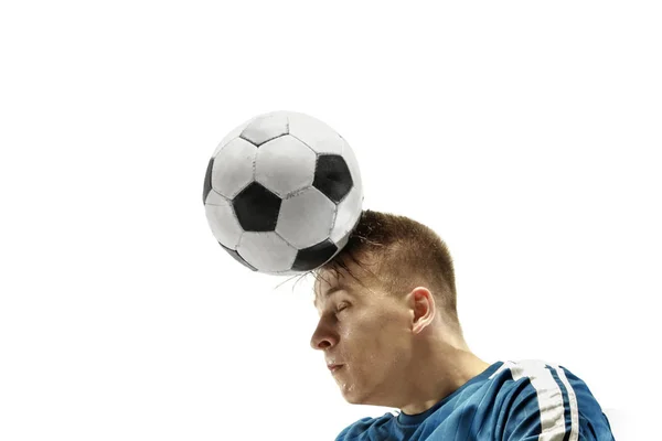 Close up de homem emocional jogando futebol batendo a bola com a cabeça no fundo branco isolado — Fotografia de Stock