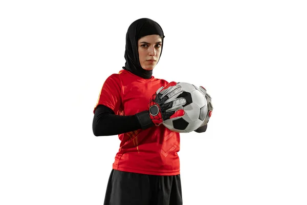 Arab női foci vagy focista, kapus fehér stúdió háttér — Stock Fotó