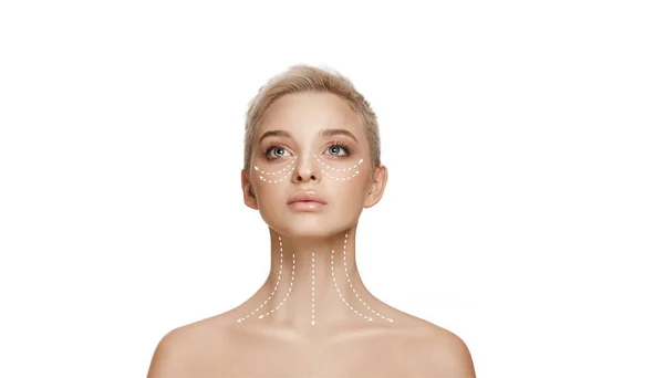 Gyönyörű női arc világító nyilak elszigetelt fehér háttér — Stock Fotó
