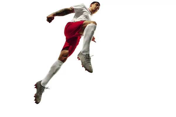 Футболист или футболист на белом фоне - движение, действие, концепция деятельности — стоковое фото