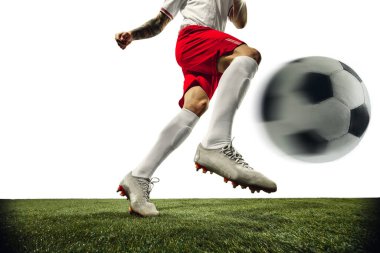 Beyaz zemin üzerinde futbol veya futbolcu - hareket, eylem, aktivite konsepti