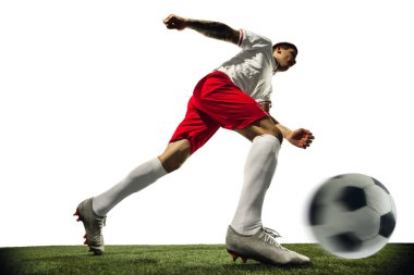 Beyaz zemin üzerinde futbol veya futbolcu - hareket, eylem, aktivite konsepti