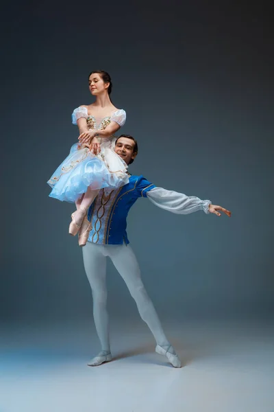 Young and graceful ballet dancers as Cinderella fairytail characters. — Stock Photo, Image