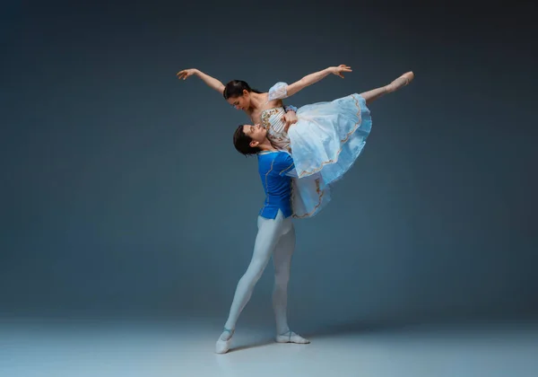 Young and graceful ballet dancers as Cinderella fairytail characters. — Stock Photo, Image