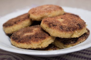 Ekşi kremaile sebze pirzola