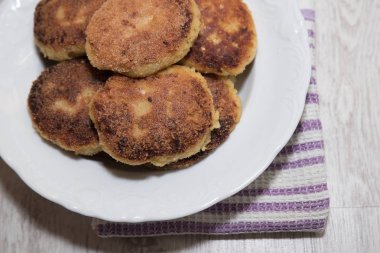 Ekşi kremaile sebze pirzola