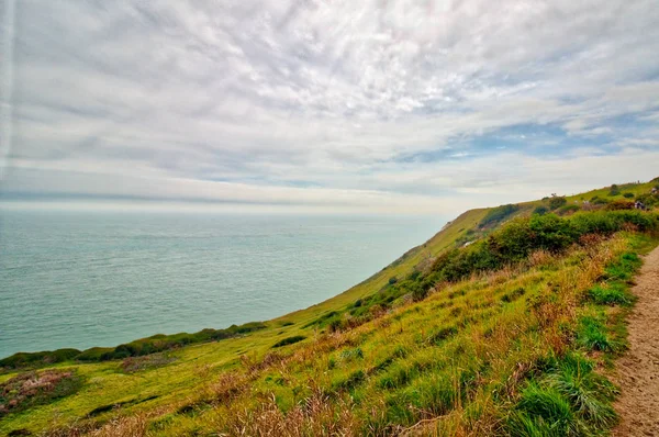 Landschaft Blick auf die weißen Klippen bei Dover — Stockfoto