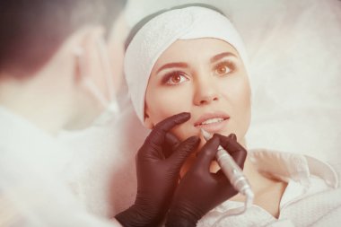 kalıcı makyaj dudak