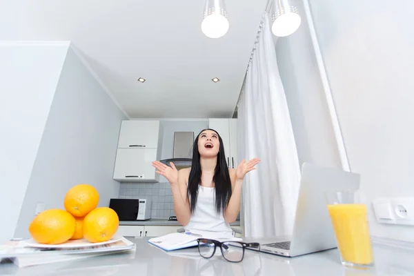 Girl rising up and happy shouting. — Stock Photo, Image