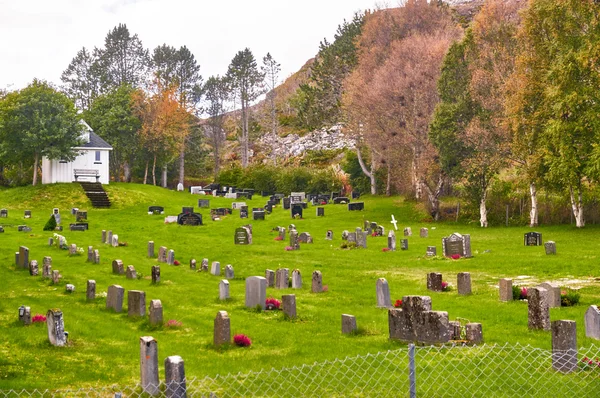 Otoño en el cementerio noruego — Foto de Stock