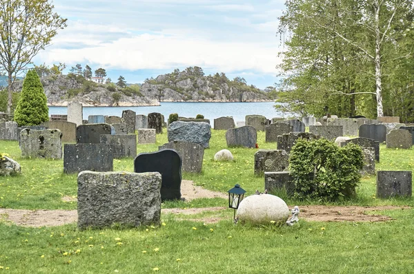 Stary cmentarz na fiord w Norwegii — Zdjęcie stockowe