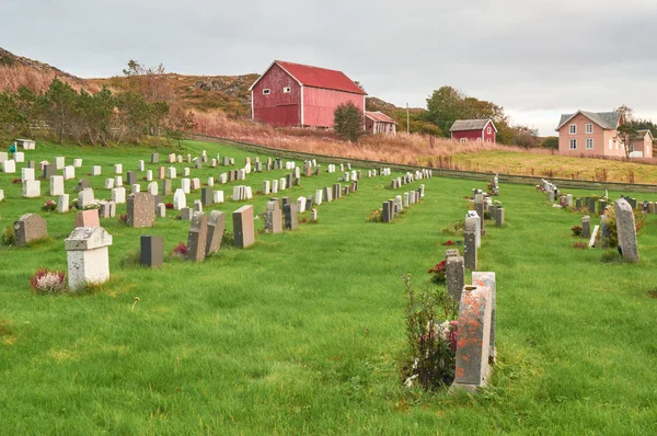 Otoño noruego en el cementerio — Foto de Stock