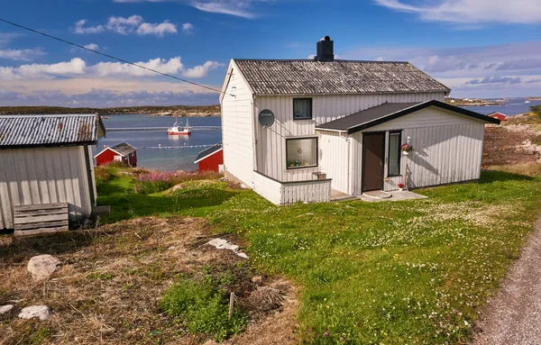 Fishermen houses on the banks of the fjord — Stock Photo, Image