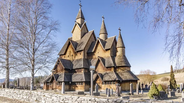 Staré dřevěné stavkirke Heddal v Norsku — Stock fotografie
