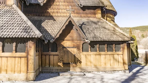 Staré dřevěné stavkirke Heddal v Norsku — Stock fotografie