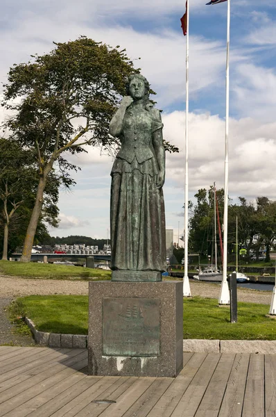 ノルウェー 2017年9月18日 彫像は1962年9月22日に発表されました 著者はノルウェーの彫刻家オルヌルフ バスト — ストック写真