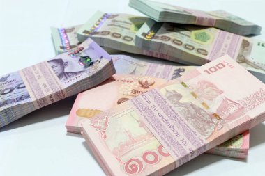 Para arka plan, beyaz arka plan, Tayland Bahtı yığını üzerinde Tayland para birimi