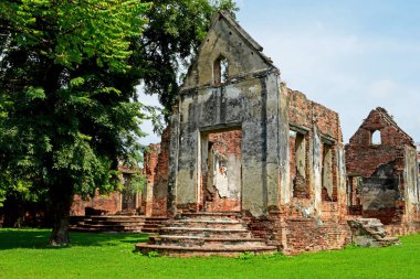 Yaşlılık antik tapınak