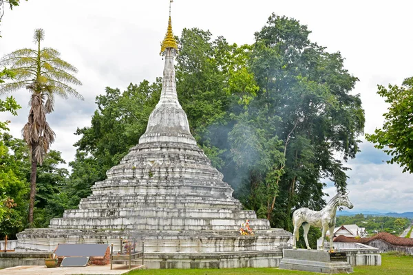 Красота храмов в Таиланде — стоковое фото