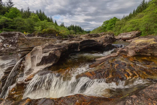 Waterval op de rivier Orchy — Stockfoto