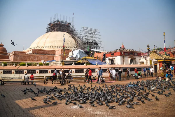 Boudhanath stupa en reconstrucción, Nepal — Foto de Stock