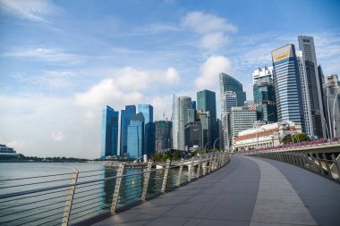 Jubilee Köprüsü ve Singapur iş merkezleri