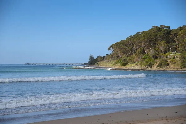 Frumoasa capa maritima la plaja Lorne, Australia — Fotografie, imagine de stoc