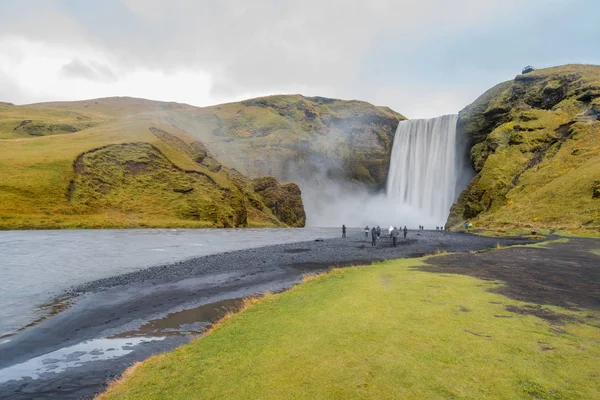 Skogafoss, piękny wodospad w Islandii — Zdjęcie stockowe